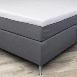 Blødt kuvertlagen 180x210 - 100% bomuldssatin - 8 cm i højden - Hvidt lagen til topmadras - By Night satin lagen