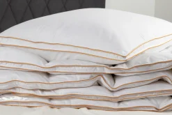 100% moskusdundyne - NOMITE helårsdyne (allergivenlig) - 200x220 cm - Ekstra fint bomuldssatin bolster - Borg Living Årsdynen 2026